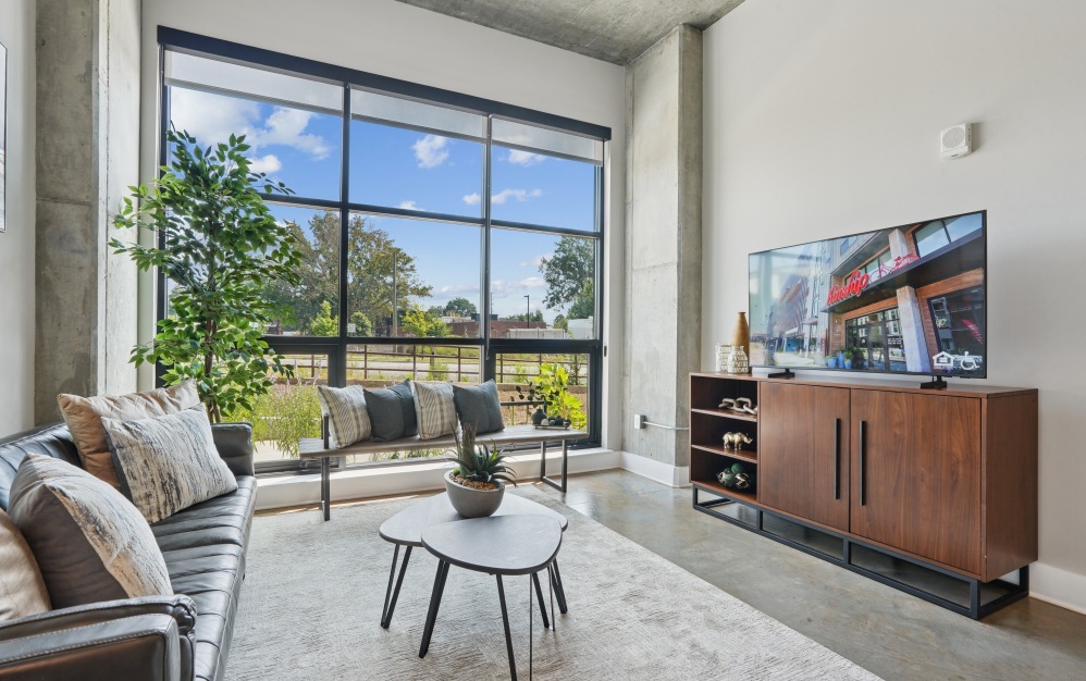 B7 - 2 bedroom floorplan layout with 2 bathrooms and 981 square feet